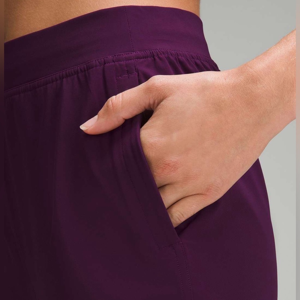 Lululemon Adapted State High-Rise Jogger *Full Length
Dramatic Magenta - Picture 6 of 10